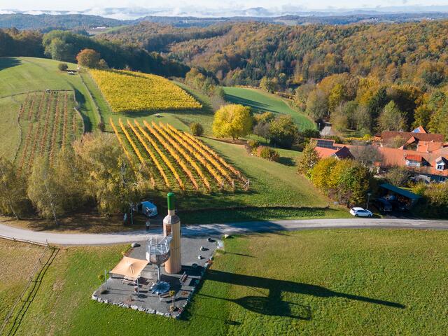 Das Thermen- und Vulkanland, hier Bad Loipersdorf, ist die beliebteste Urlaubsdestination der Österreicher in den Herbstferien 2024. | Foto: Thermen-Vulkanland/ Christian Thomaser