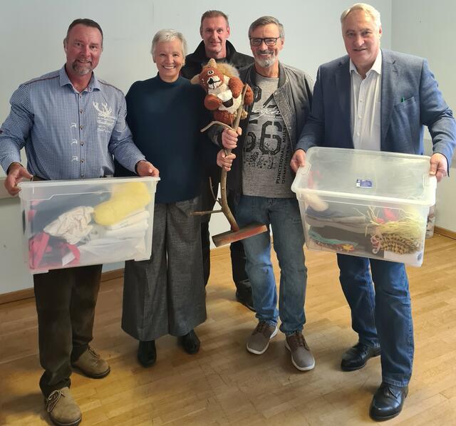 Josef Rothensteiner, Jutta Polzer, Manfred Hebenstreit, Richard Breier und Josef Schmidl-Haberleitner. | Foto: Stadtgemeinde Pressbaum