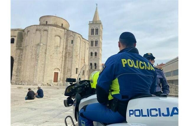 Motorradstreife in der Innenstadt von Zadar | Foto: Copyright: Polizeiverwaltung Zadar