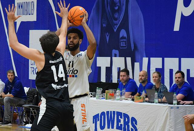 Pirlo Kufstein Towers (weiß) - Swarco Raiders (schwarz); Endstand: 61:65  | Foto: Schwaighofer