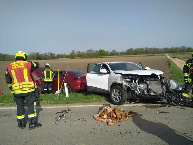 Mit den Folgen von Sünden am Steuer muss sich nicht selten die Feuerwehr beschäftigen.  | Foto: FF Laa