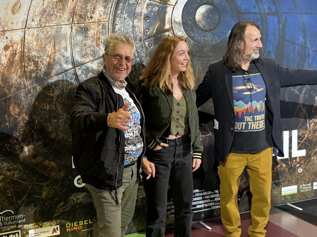 Mit "Das Boot" Schauspieler Martin Semmelrogge (l.) und Tochter Joanna könnte das nächste Projekt von Produzent Oliver Haas entstehen. | Foto: MeinBezirk/Hofmüller