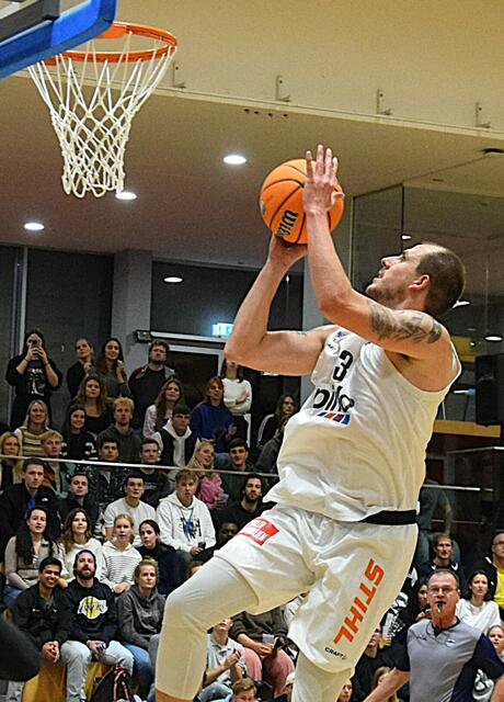 Pirlo Kufstein Towers (weiß) - Swarco Raiders (schwarz); Endstand: 61:65  | Foto: Schwaighofer