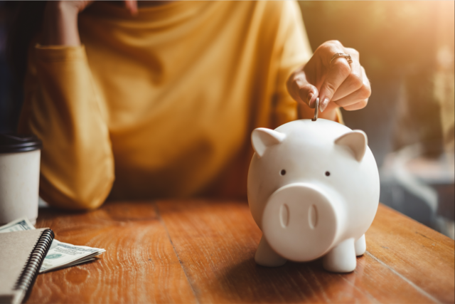 Mit Ende Oktober wird auch im heurigen Jahr das Sparen in den Bankfilialen gefeiert. | Foto: adobe.stock/Nattakorn