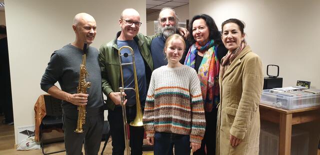 Musikalisch wurde das Einkaufserlebnis begleitet.  | Foto: Brigitte Hlozek