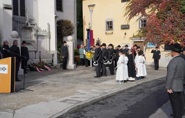 Kranzniederlegung des ÖKB Gresten am Kriegerdenkmal. | Foto: ÖKB Gresten