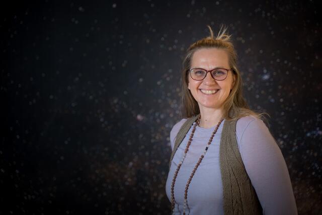 Ina Flaggl begann 2014, angeregt durch eine Freundin, Yoga zu unterrichten. | Foto: Daniel Bäck