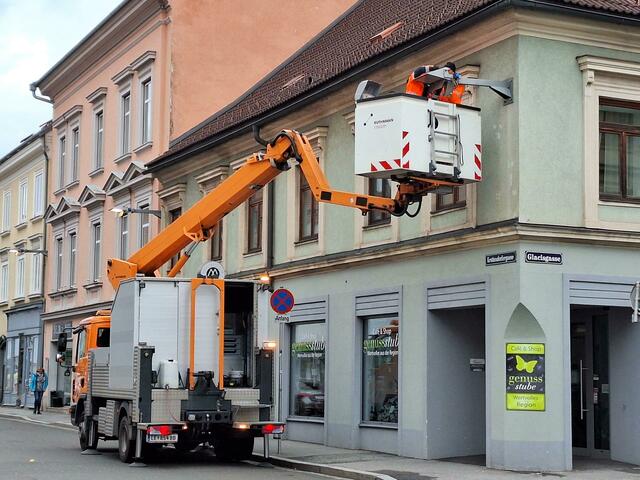Die zweite Welle der Umrüstung auf LED-Leuchten im Stadtgebiet Leoben hat begonnen.  | Foto: leopress