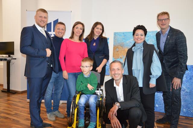 Michèl Fillafer, Nikolaus Lausch-Knapp, Judith Lausch, Melanie Rauch, Benjamin Lausch, Stephan Bock, Bianca Konrath-Gocumyan , Sascha Dastl | Foto: OVB