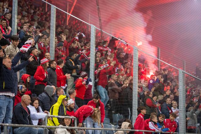 Am Samstag trennten sich Sturm und GAK in der Merkur Arena mit 5:2. Im Sektor 25 kam es zu einem Zwischenfall mit einem Verletzten. | Foto: GEPA Pictures
