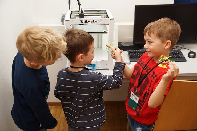 Workshops für Kinder und Jugendliche werden im Erlebnisraum auf der Schmelz angeboten. Zu entdecken gibt es auch den 3D-Drucker. (Symbolbild) | Foto: Foto: FH Kufstein