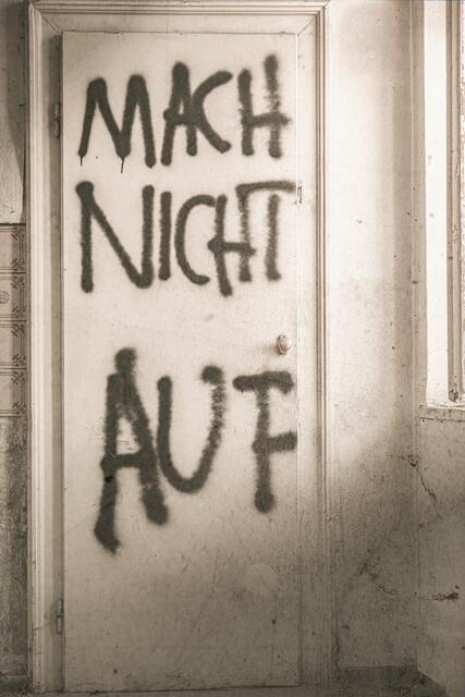 Was verbirgt sich dahinter ?? 