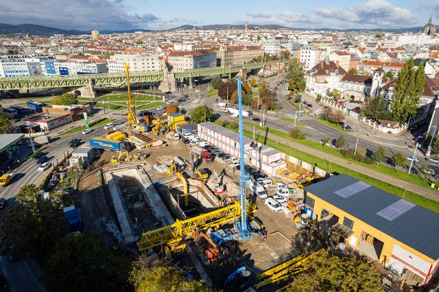 Vom Startschacht am Gaudenzdorfer Gürtel aus, graben sich die Mineure jetzt nach Westen und Osten vor. | Foto: Wien Kanal