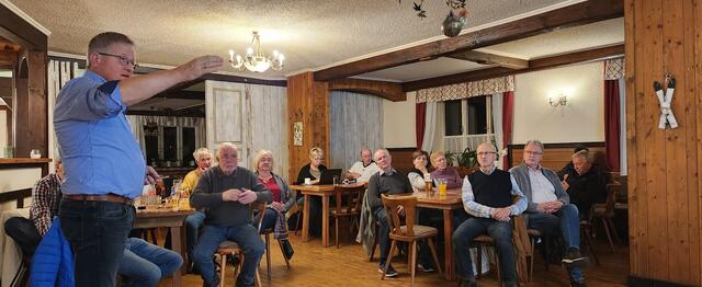 Die Marktgemeinde Wies mit Bgm. Josef Waltl lädt im November zu den Herbstgesprächen in den Ortsteilen.  | Foto: MG Wies
