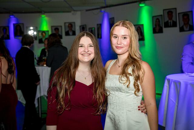 Unterhielten sich prächtig: Nadine und Maturantin Zoe.
