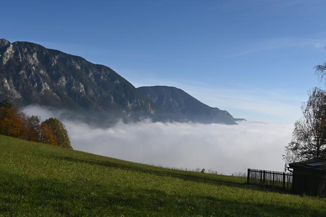 Noch dichte Nebeldecke im Schwarzatal