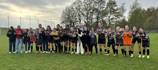 Jubel über den späten Derby-Sieg. | Foto: MeinBezirk Perg/Köck