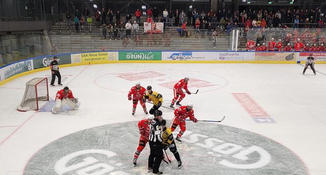 Der Heimauftakt ist den Kängurus geglückt, jetzt kommt Marburg. | Foto: KSV Eishockey