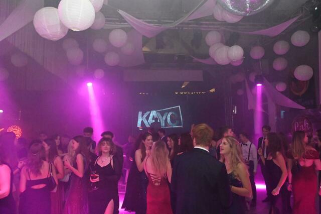 Bis in die frühen Morgenstunden wurde in der Disco mit DJ KAYC gefeiert | Foto: Florian Seidl
