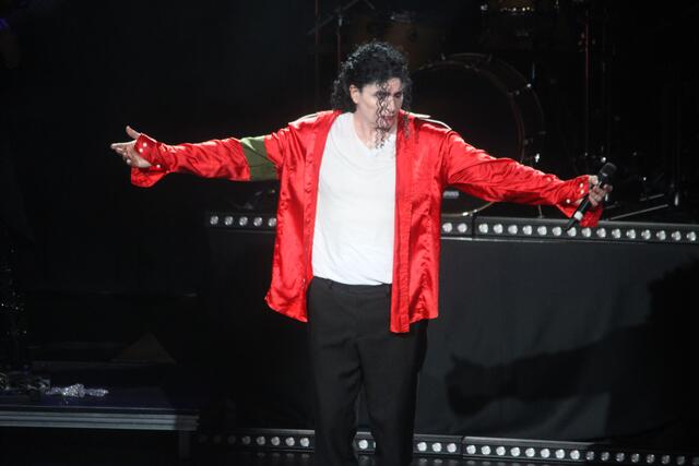Sascha Pazdera überzeugte als "Michael Jackson". | Foto: MeinBezirk/Hofmüller