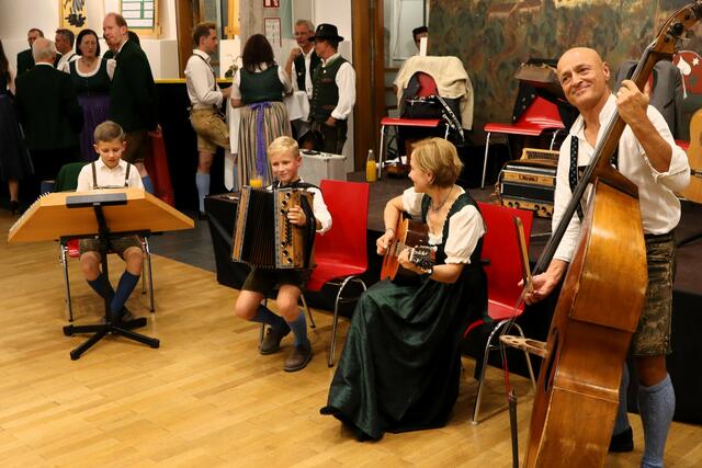 Die Familienmusik Sommer fungierte als Vorgruppe