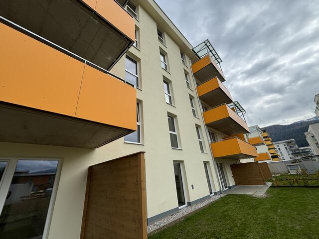 Das neue Wohnhaus verfügt über 16 geförderte Wohnungen.  | Foto: Koidl