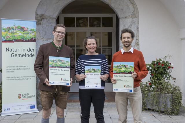Der Bürgermeister von Ebenau, Johannes Fürstaller (l.) und sein Team. | Foto: Land Salzburg/Neumayr/Christian Leopold