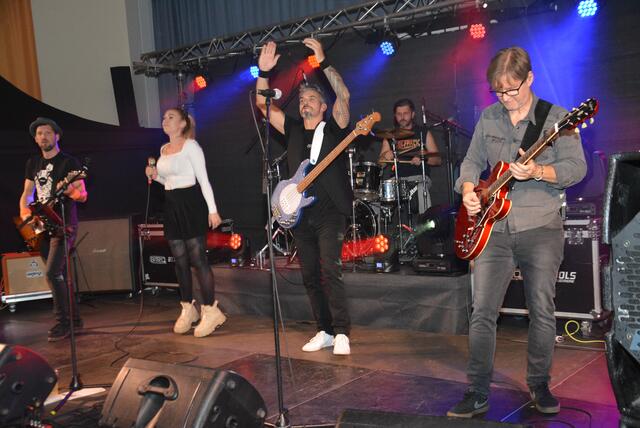 "R.N.G" v. li Christoph Turk, Nadine Tincu, Rene Vötsch Daniel Haberl, Gerhard Hawranek | Foto: Peter Taurer