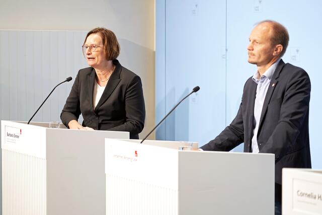 Klinikdirektorin Sinner: „Neue intensivmedizinische Reanimationstechniken wie das eCPR verschaffen uns mehr Zeit, um die Ursache des Herzstillstands zu beheben.“ | Foto: © Land Tirol/Neuner