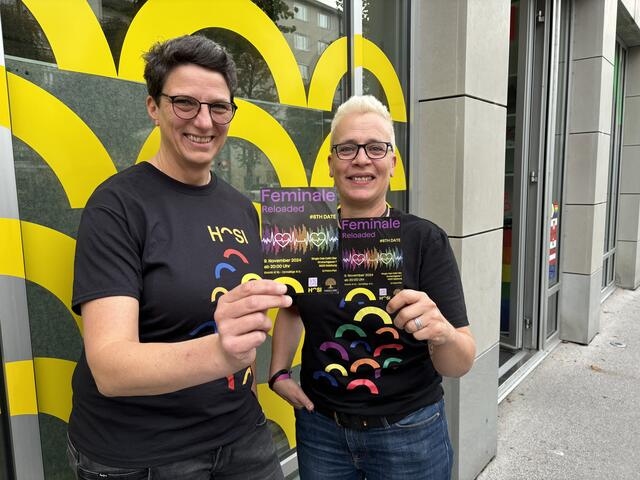 HOSI-Obfrau Astrid Pracher und HOSI-Frauenreferentin Doris Posch wollen die "Feminale" als Treffpunkt für Frauen etablieren.  | Foto: Lisa Gold