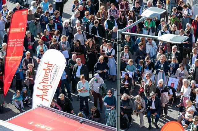 Tausende Volksmusikbegeisterte waren bei "Aufg'horcht in Innsbruck" in der Landeshauptstadt anzutreffen. | Foto: TVM
