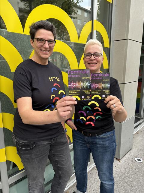 HOSI-Obfrau Astrid Pracher und HOSI-Frauenreferentin Doris Posch wollen die "Feminale" als Treffpunkt für Frauen etablieren.  | Foto: Lisa Gold