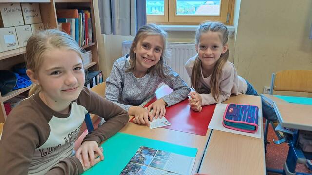 In St. Andrä am Zicksee wurde der Folder genau unter die Lupe genommen. | Foto: naturschutzakademie.at