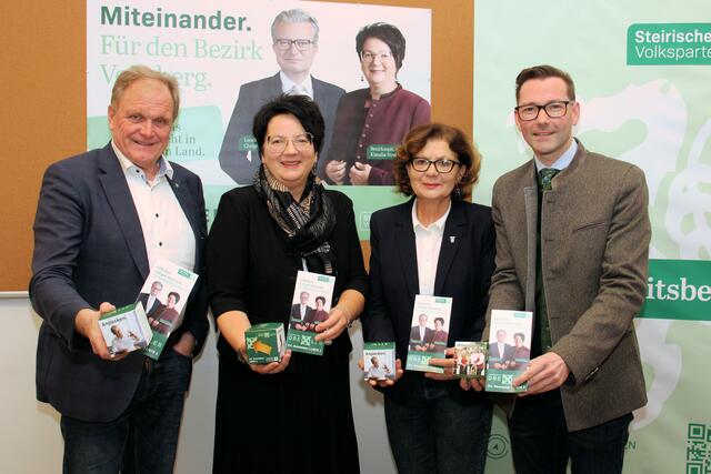 LAbg. Erwin Dirnberger, Spitzenkandidatin Klaudia Stroißnig, Köflacher Gemeinderätin Stefanie Galler und der Edelschrotter Bgm. Georg Preßler | Foto: Cescutti