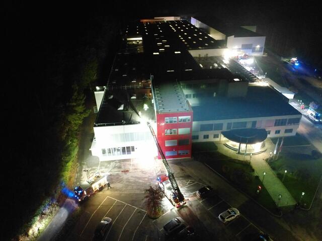 Kürzlich gab es bei Rosendahl Nextrom eine große Feuerwehrübung des Abschnittes Pischelsdorf mit dem Thema Industriebrand. | Foto: FF Pischelsdorf