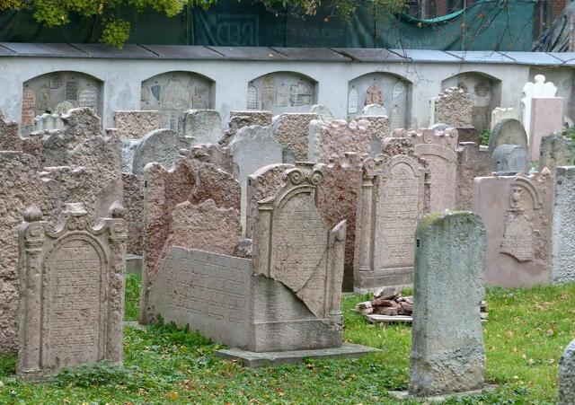Nach jüdischem Glauben muss ein Leichnam rasch beerdigt werden. | Foto: Christa Posch