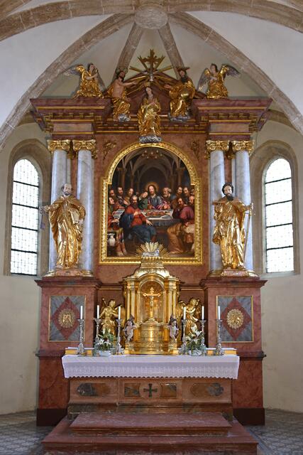 Die Altäre erstrahlen im neuen Glanz. | Foto: Pfarre Obernberg