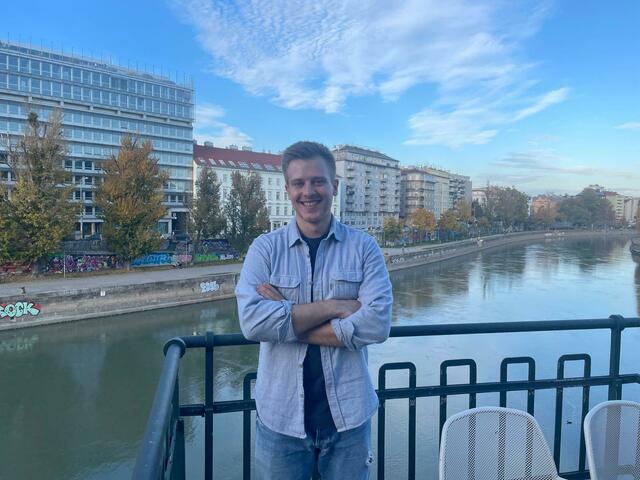 Der gebürtige Steirer ist vor rund sechs Jahren wegen seiner großen Leidenschaft nach Wien gekommen.  | Foto: Pia Rotter