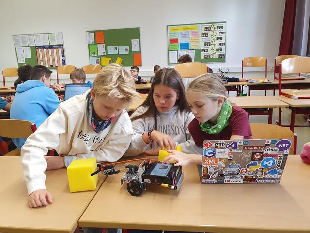 Begeisterung und Konzentration bei den Workshops im BRG Steyr. | Foto: BRG Steyr