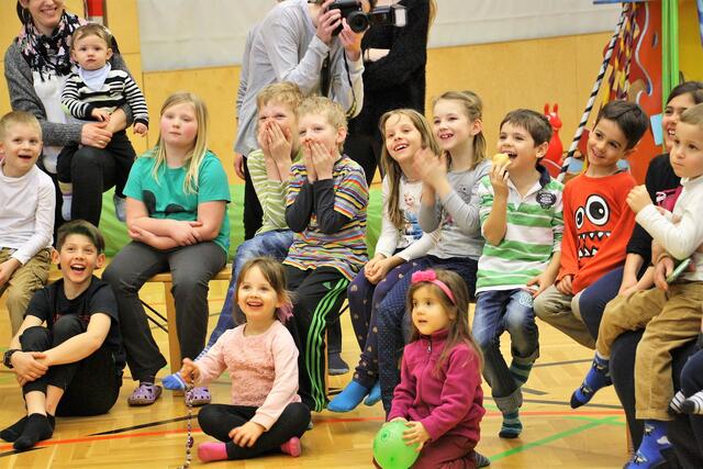 In Kalsdorf lädt die Volkshilfe zum kostenlosen Besuch des Quasi-Quasar-Kindertheaters. | Foto: Edith Ertl