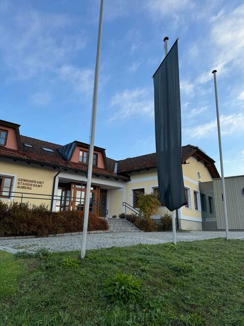 In der Gemeinde Auberg ist man fassunglos, über die Geschehnisse der letzten Tage. | Foto: Gemeinde Auberg
