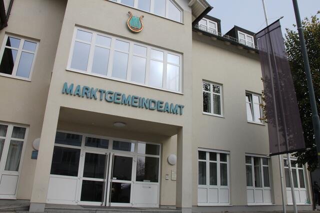 In Altenfelden wurde zu Ehren von Franz Hofer ebenfalls die schwarze Fahne gehisst. | Foto: MB