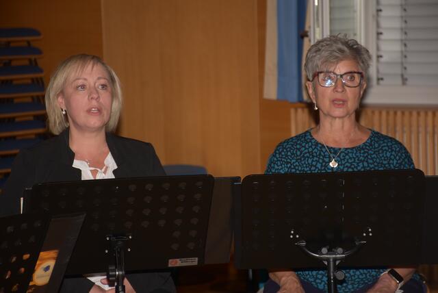 Gospels und Gesänge zum Abend heißt es am Samstag, 23. November 2024, um 19.30 Uhr in der Pfarrkirche Pabneukirchen. Die SchonSoNetten, das Frauenensemble der Liedertafel Pabneukirchen, laden zu ihrem Abendkonzert.  | Foto: Zinterhof