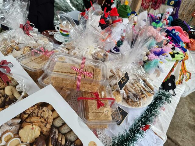 Selbst gebackene Kekse sind heuer wieder im Angebot. | Foto: Karl Pufler/MeinBezirk