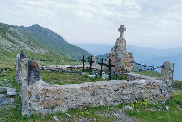 Kleine Gedenkstätte in Hochgränten | Foto: Schwarzes Kreuz