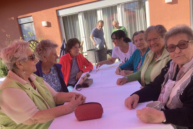 Immer sehr gerne dabei, die Damen des "Betreuten Wohnens!"