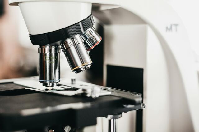 Die Drogenteststelle "Checkit!" überprüfte im Jahr 2023 rund 2.400 Abgaben auf ihre Inhaltsstoffe. (Symbolfoto) | Foto: Logan Gutierrez/Unsplash