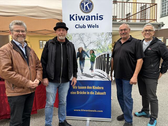 Auf dem Foto zu sehen sind Gastgeber Markus Nöttling, der Präsident des Kiwanis Clubs Mario Stuchlik, Gernot Franzmair und Werner Holzinger, die gemeinsam zu diesem schönen Fest beitrugen. | Foto: BRS/Traxler