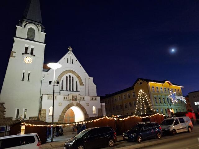 Pressbaum erstrahlt zur Adventzeit. | Foto: VVPb