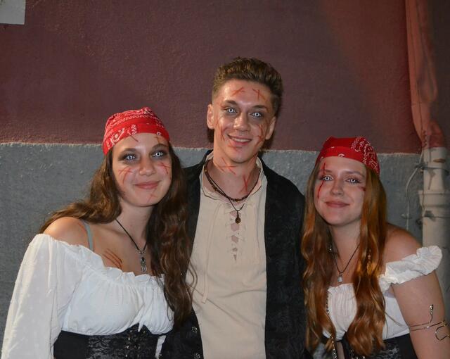 Gruselig: Karina, Kilian und Annika